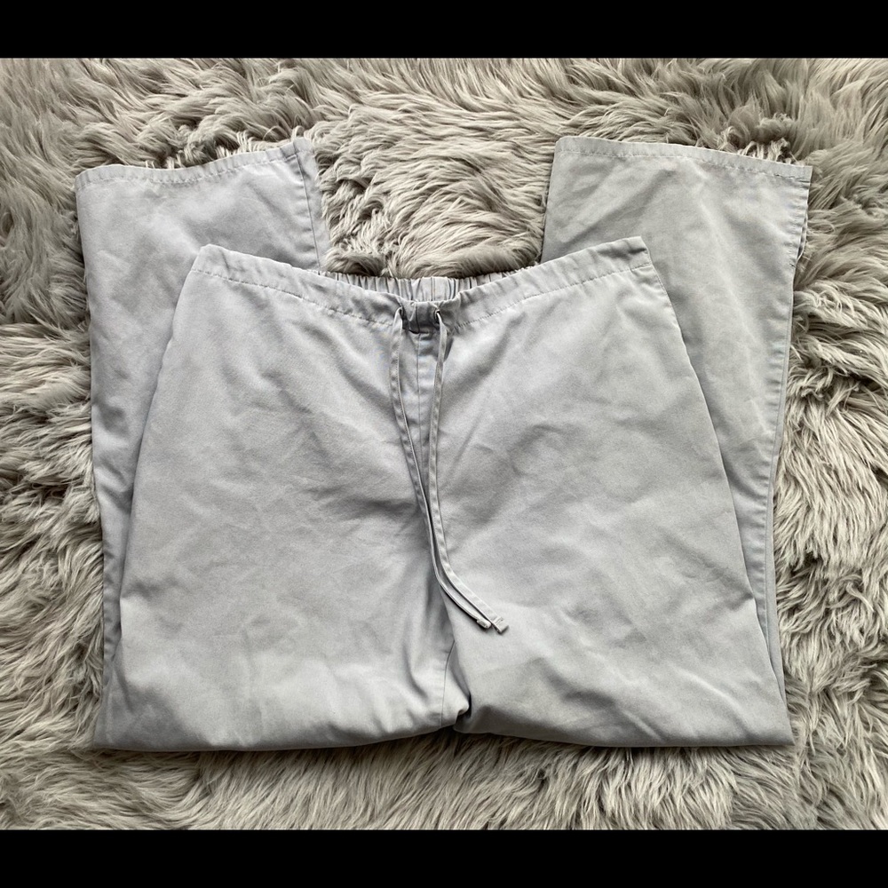 Cherokee- Medium P-light gray scrub 👖